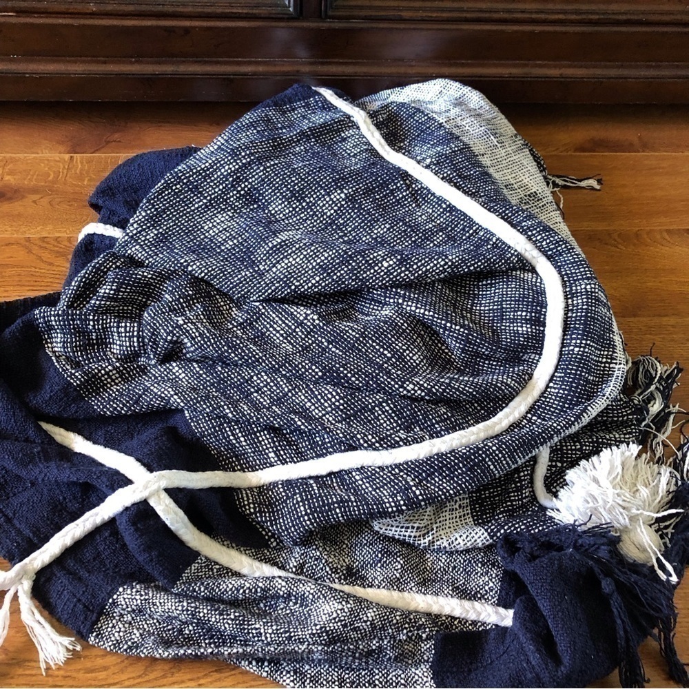 Navy Blue woven blanket with tassels 50"x60"